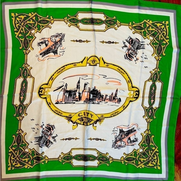 Vintage Unbranded Green and Cream CITY Skyline Square Scarf 26" x 27.5" - Picture 1 of 7